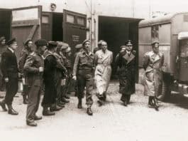 Flensburg 1945 Folge 7: Der Sonderbereich Mürwik und das Ende des NS-Staates Flensburg 1945 Folge 7: Der Sonderbereich Mürwik und das Ende des NS-Staates