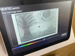 Hyperspektralkamera in der PHÄNOMENTA Hyperspektralkamera in der PHÄNOMENTA