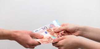 Schule vorbei – was ist mit dem Unterhalt? Schule vorbei – was ist mit dem Unterhalt?