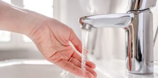 Vorsicht vor Legionellen im Sommer Vorsicht vor Legionellen im Sommer