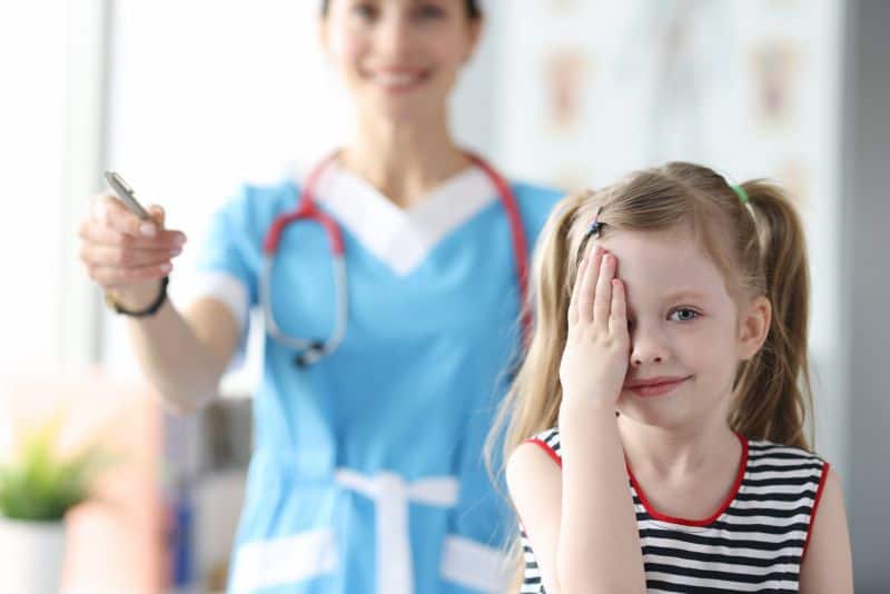 AOK zum Schulstart in Flensburg: Mit guter Sehfähigkeit in die Schule