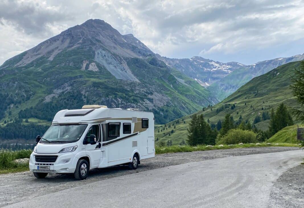 Urlaub mit dem Wohnmobil: Was tun bei Panne oder Unfall
