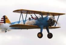 Der Nikolaus landet am Flensburger Flugplatz Der Nikolaus landet am Flensburger Flugplatz