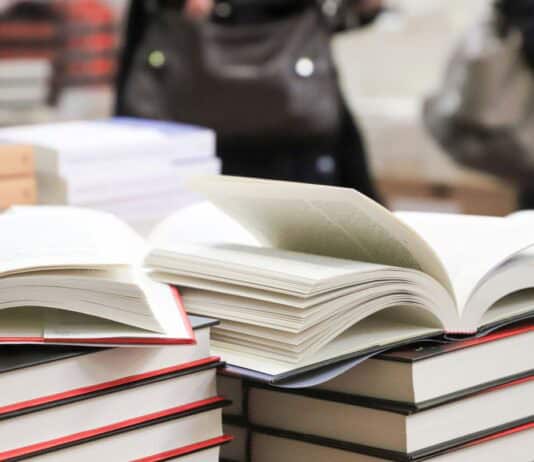 Bücherbasar des Fördervereins der Stadtbibliothek Flensburg Bücherbasar des Fördervereins der Stadtbibliothek Flensburg