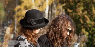 Die angemessene Trauerkleidung Die angemessene Trauerkleidung