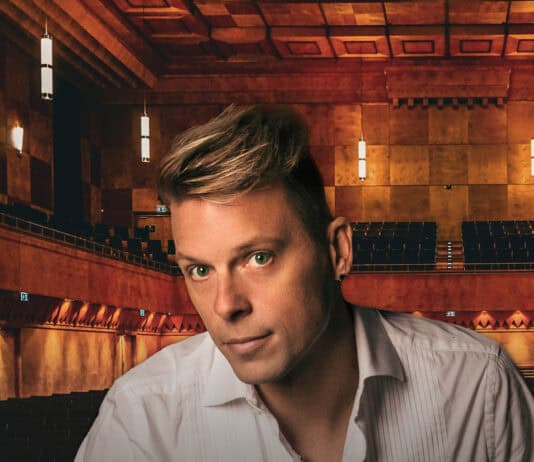 The Dark Tenor Dark Tenor