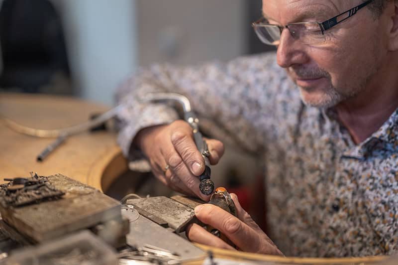 50 Jahre Goldschmiede Reich: Filigranes Handwerk in Fruerlund