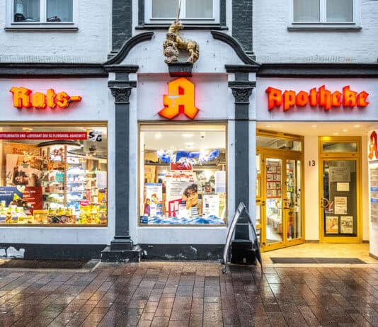 Die Rats-Apotheke – im Wandel der Zeiten Die Rats-Apotheke – im Wandel der Zeiten