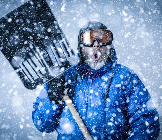 Gut gerüstet für Eis und Schnee im Winter: Pflichten und Sicherheitstipps Gut gerüstet für Eis und Schnee im Winter: Pflichten und Sicherheitstipps