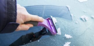 Kalte Temperaturen in Deutschland: ACV Tipps gegen vereiste Autoscheiben Kalte Temperaturen in Deutschland: ACV Tipps gegen vereiste Autoscheiben