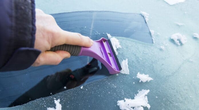 Kalte Temperaturen in Deutschland: ACV Tipps gegen vereiste Autoscheiben Kalte Temperaturen in Deutschland: ACV Tipps gegen vereiste Autoscheiben