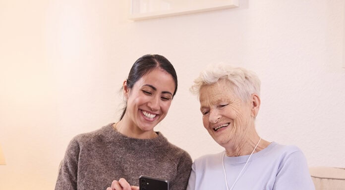 Hausnotruf: Neue App für Angehörige sorgt für mehr Sicherheit und Komfort Hausnotruf: Neue App für Angehörige sorgt für mehr Sicherheit und Komfort