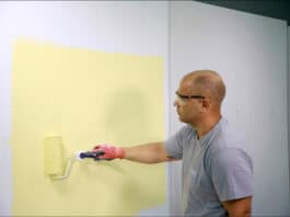 Welche Wand passt zu mir? Feine Struktur oder glatte Fläche? Welche Wand passt zu mir? Feine Struktur oder glatte Fläche?