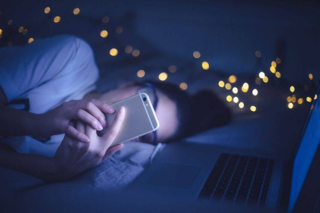 Digitale Abhängigkeit – Anzeichen erkennen und handeln