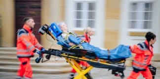 Herzinfarkt, Schlaganfall, Sepsis – Warnzeichen erkennen und Leben retten Herzinfarkt, Schlaganfall, Sepsis - Warnzeichen erkennen und Leben retten