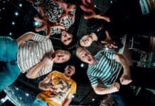 Fäaschtbänkler – laut, liebevoll irre und komplett unvergleichlich Fäaschtbänkler