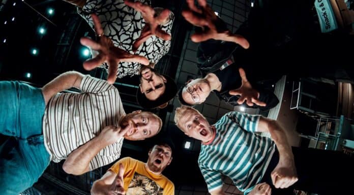 Fäaschtbänkler – laut, liebevoll irre und komplett unvergleichlich Fäaschtbänkler