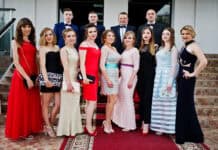 Festlich gekleidet – Die perfekte Ausstattung der Konfirmanden Festlich gekleidet - Die perfekte Ausstattung der Konfirmanden