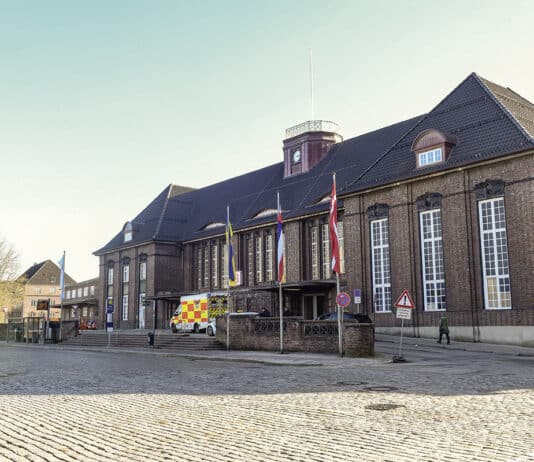 Hat der bisherige Bahnhof bald ausgedient? Hat der bisherige Bahnhof bald ausgedient?