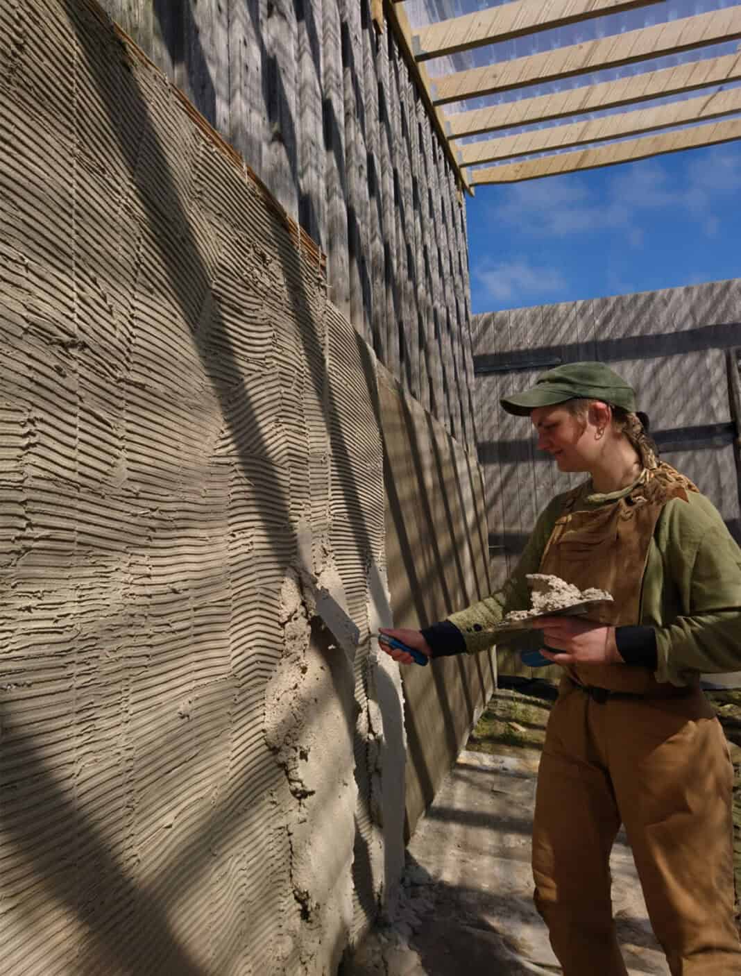 Bauen mit Lehm und Kalk bei artefact