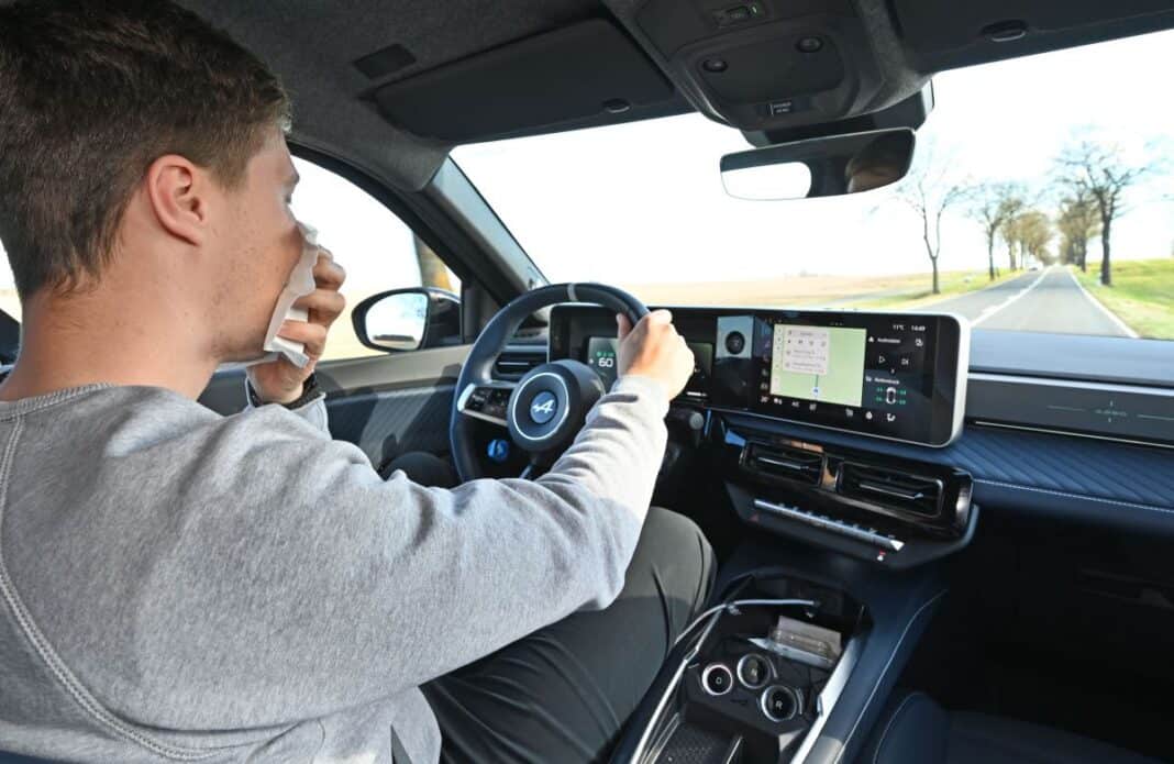 Heuschnupfen kann am Steuer gefährlich sein