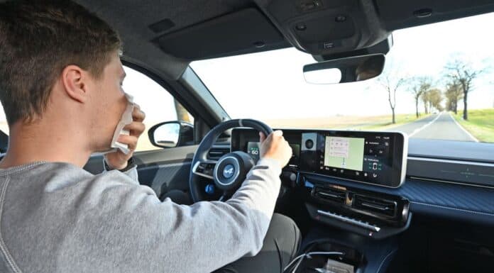 Heuschnupfen kann am Steuer gefährlich sein Heuschnupfen kann am Steuer gefährlich sein