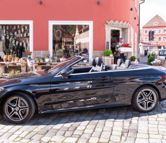 Cabrio: Mit geschlossenem Dach auf der sicheren Seite Cabrio: Mit geschlossenem Dach auf der sicheren Seite