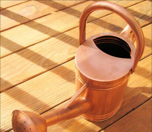 UV-Schutz für Gartenmöbel und Terrassen UV-Schutz für Gartenmöbel und Terrassen