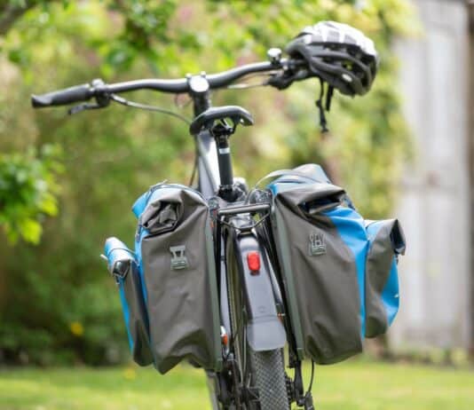 TÜV SÜD zeigt, worauf Verbraucher beim Fahrradzubehör achten sollten TÜV SÜD zeigt, worauf Verbraucher beim Fahrradzubehör achten sollten