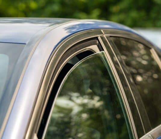 Auto parken: Offene Fenster können teuer werden Auto parken: Offene Fenster können teuer werden