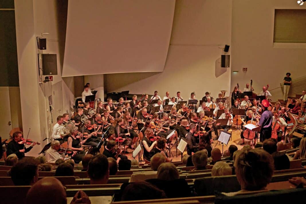hso 25 Kopie 1 Konzert des Hochschulorchesters Flensburg e. V