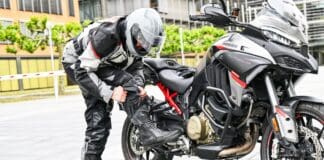 Von Helm bis Stiefel: In der Motorradsaison auch an Schutzkleidung denken Von Helm bis Stiefel In der Motorradsaison auch an Schutzkleidung denken