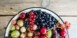 Beeren aus Wald und Feld: Erst waschen, dann naschen Beeren aus Wald und Feld: Erst waschen, dann naschen