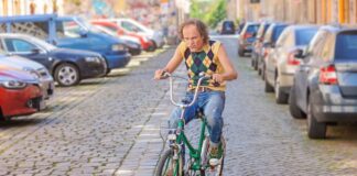 Olaf Schubert und seine Freunde – Jetzt oder now! Olaf Schubert und seine Freunde – Jetzt oder now!