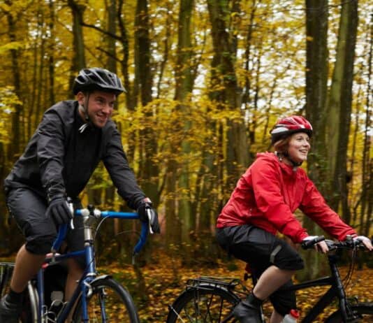 Zwischen Küstenwind und Ernteglück – Radrunden im herbstlichen Norden Zwischen Küstenwind und Ernteglück – Radrunden im herbstlichen Norden