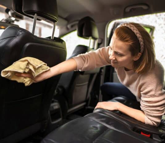 Auf Wiedersehen, Rumpelkammer: Auto nach der Urlaubsreise wieder fit machen Auf Wiedersehen, Rumpelkammer: Auto nach der Urlaubsreise wieder fit machen
